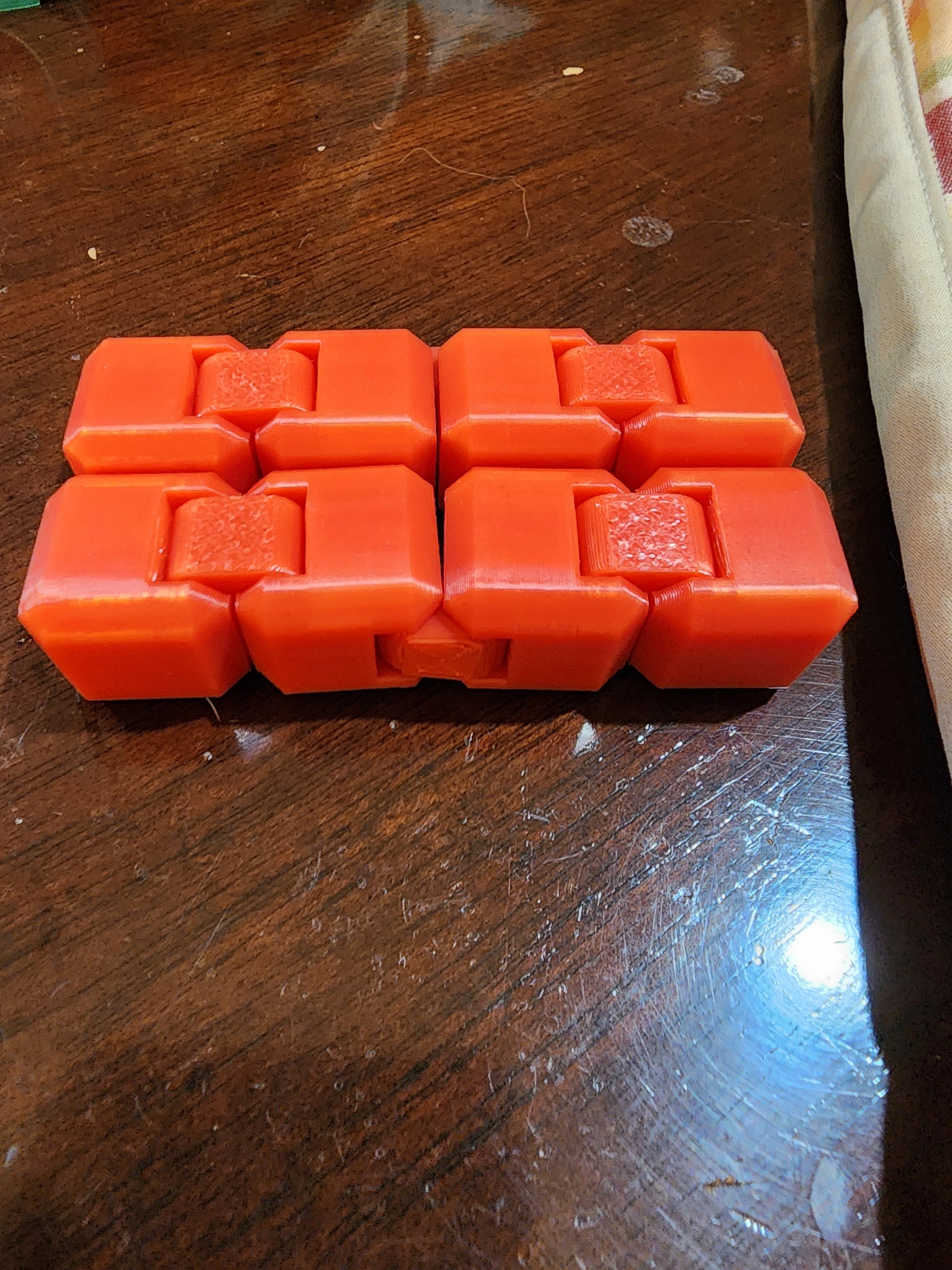 A relaxing fidget-styled infinity cubed designed originally by Austin Vojta