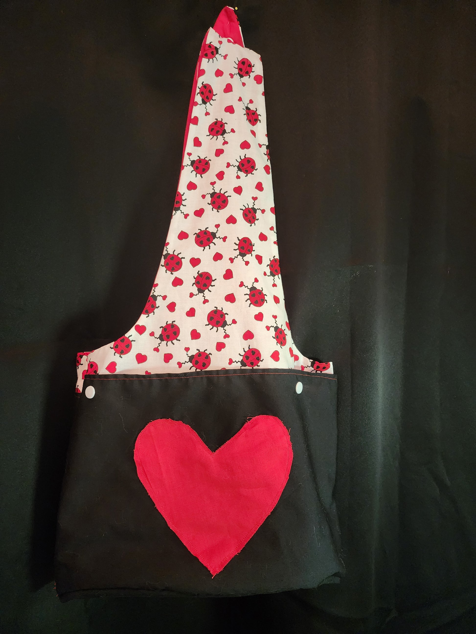 Looking for the perfect small Valentine’s Day gift bag? Our Valentine’s Day Collection Mini Bag from Homemade Creations is a sweet and reusable way to package candy, jewelry, gift cards, or small surprises for someone special.

This mini bag is thoughtfully handmade with love, giving your Valentine’s gift that personal, homestead-crafted touch you won’t find in big box stores. Whether you’re gifting to a spouse, child, teacher, friend, or customer, this bag makes even the smallest gift feel meaningful.